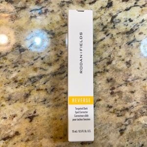 Rodan & Fields Spot corrector crean.